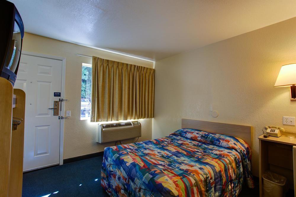 Motel 6-Kelso, Wa - Mt. St. Helens Zewnętrze zdjęcie